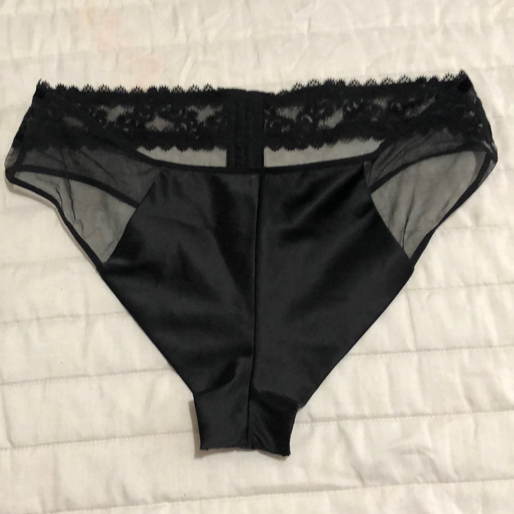Women’s underwear (midrise cheeky)
